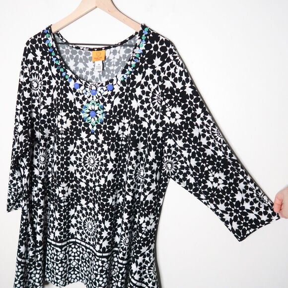 Ruby Rd. Womens Stretch Top Plus Size 2x Black White Geometric Embellished Flowy - Picture 7 of 8